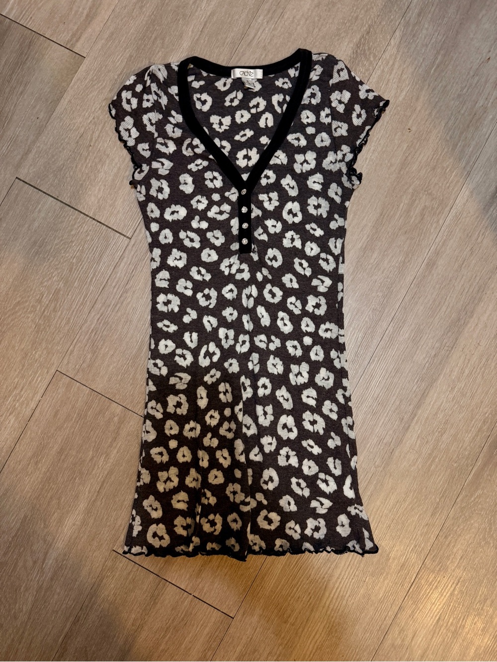 Cache Brown and Cream V-Neck Knit Top